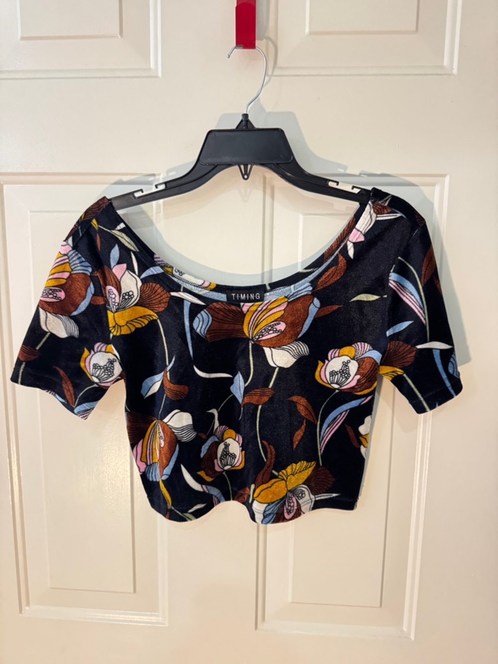 TIMING Floral Velvet Scoop Neck Crop Top - Navy Multi - Size M